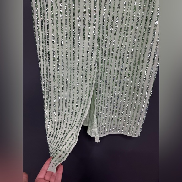 NWT Mac Duggal 70267 Sequined Sleeveless V-Neck Midi Sheath Dress Sage 12 - Picture 9 of 9